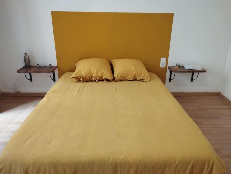 Appartement En Plein Centre. カルパントラ エクステリア 写真